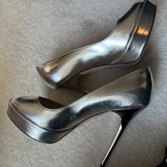 Jimmy Choo Patent leather silver heels - Picture 12 of 15